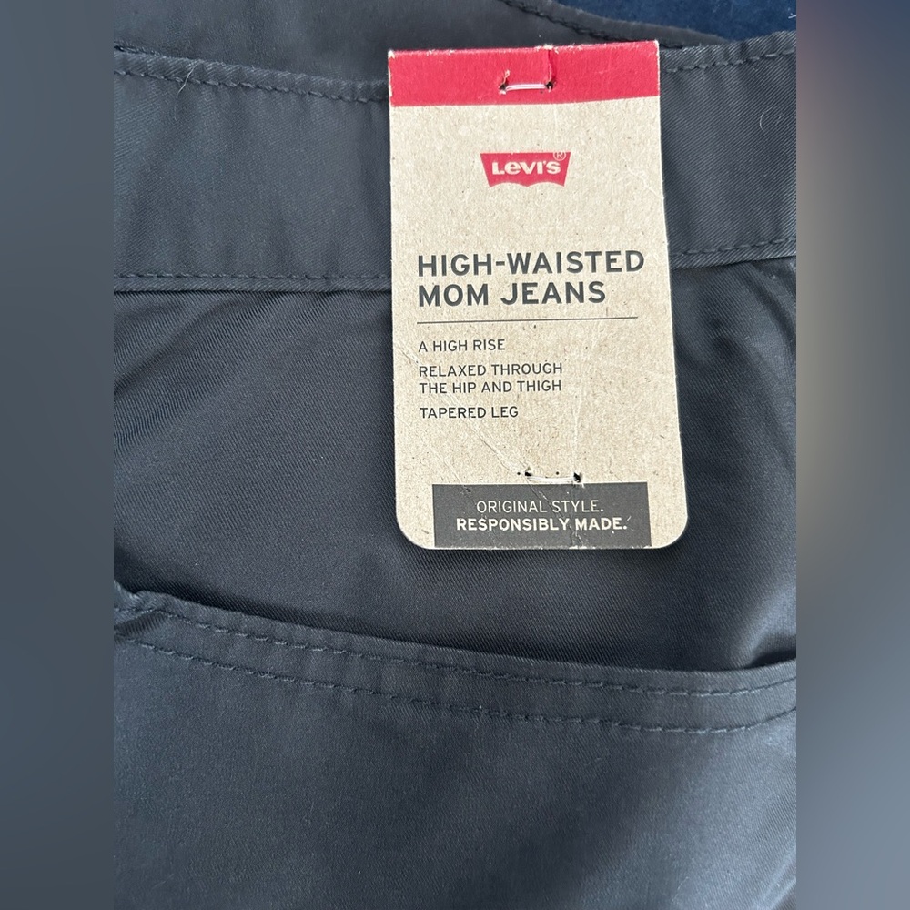 NWT Levi's SZ 33X30 blackish/charcoal Mom High Waisted 5-pocket jeans/waist 34” - Picture 6 of 10